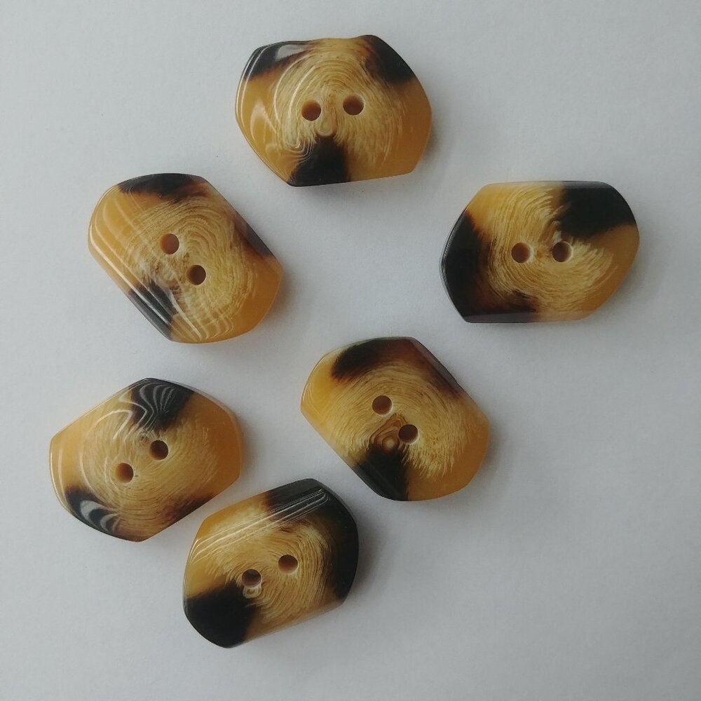 4/$20 Set of six 6 large glossy tortoiseshell buttons brown